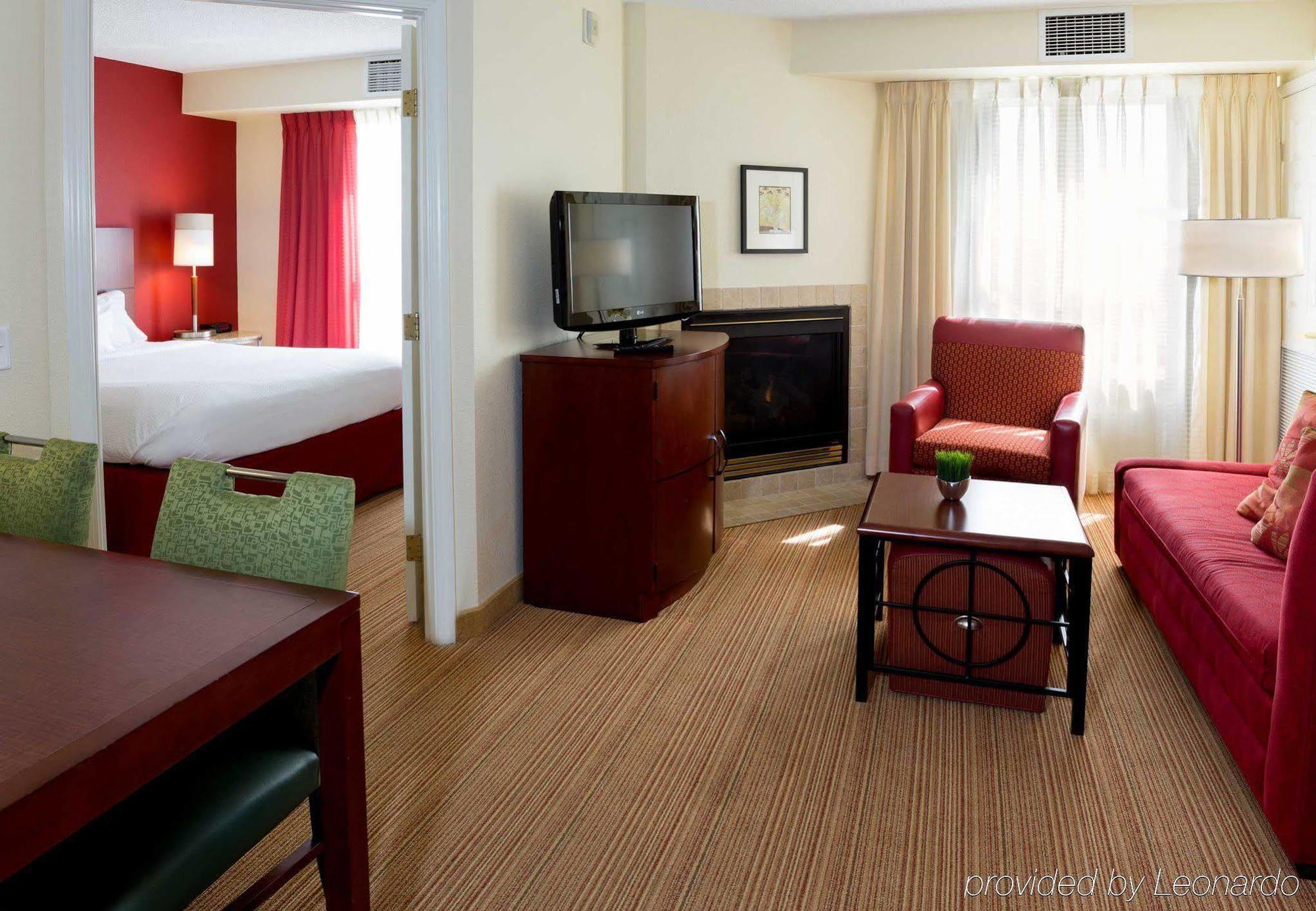 Residence Inn By Marriott Fort Collins Exterior photo