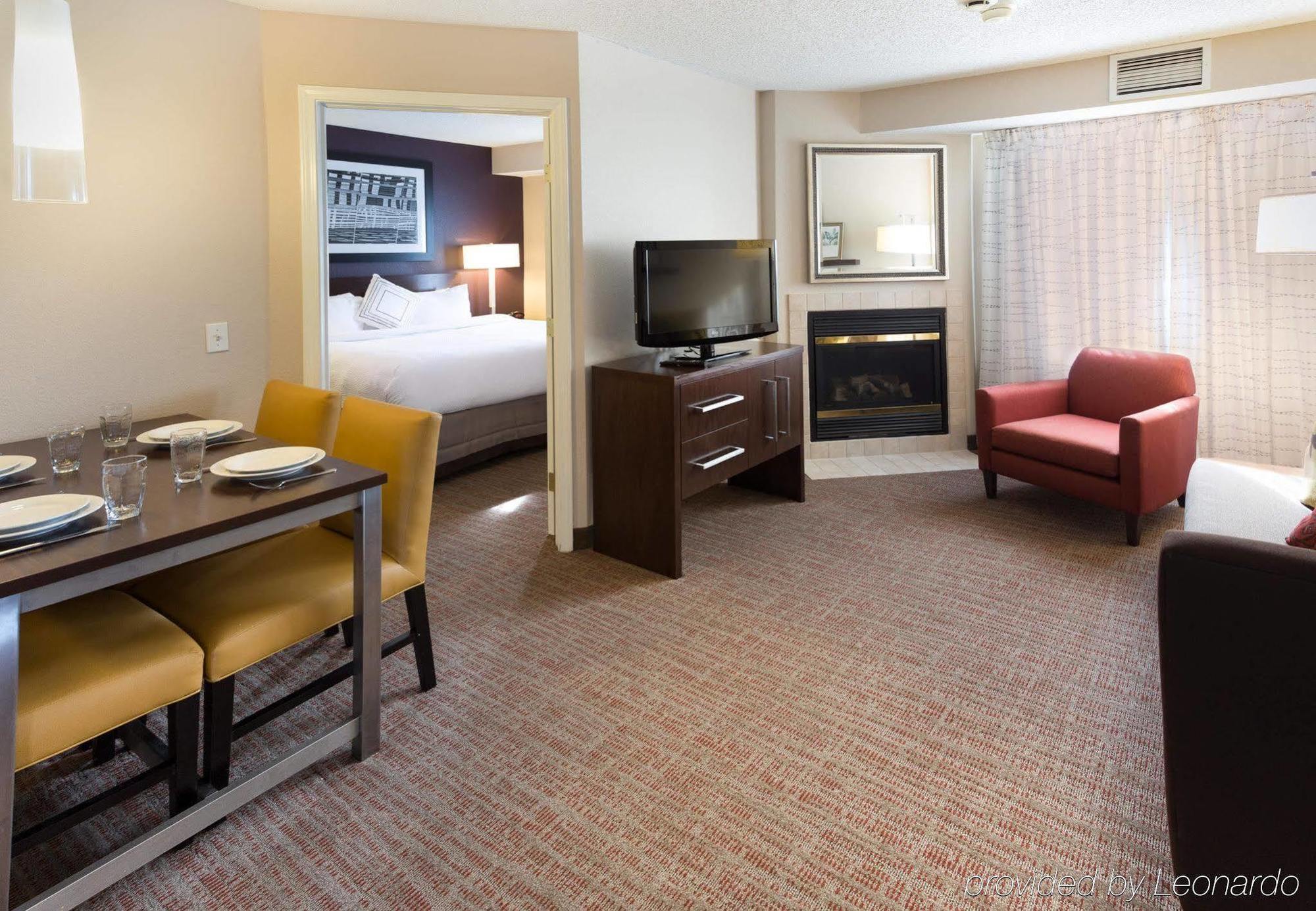 Residence Inn By Marriott Fort Collins Exterior photo